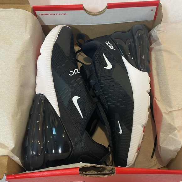 Nike Air Max 270 Boys Kids (GS) Black White - Anthracite  Size 4Y NEW IN BOX - Picture 4 of 16